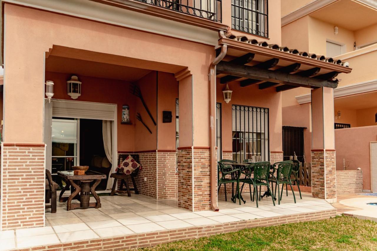 Villa Estilo Mediterranea Con Piscina, Jardin, Bbq Y Jacuzzi - Villa Bel Air Real Estepona Extérieur photo