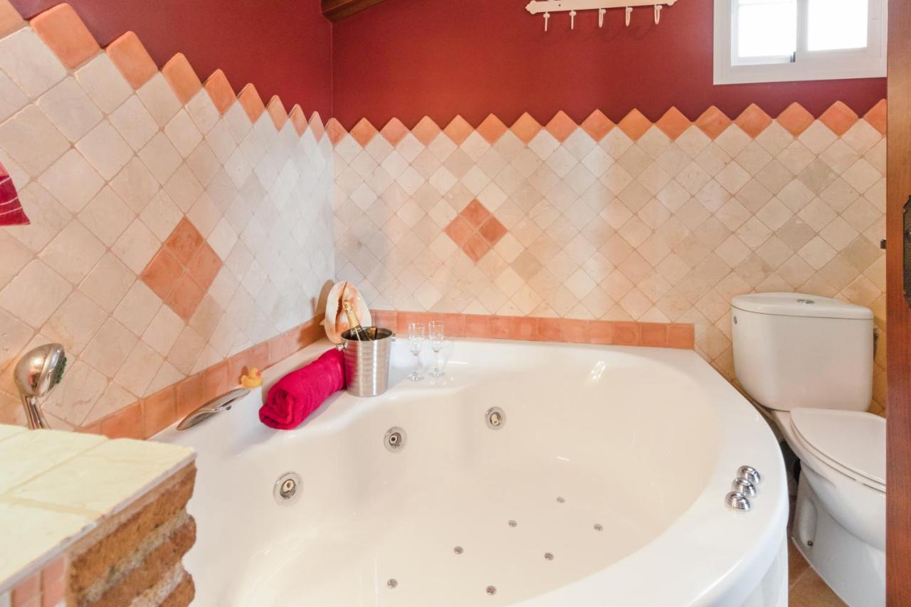 Villa Estilo Mediterranea Con Piscina, Jardin, Bbq Y Jacuzzi - Villa Bel Air Real Estepona Extérieur photo